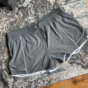 NWT Abercrombie YPB motionTEK High Rise Lined Workout Short